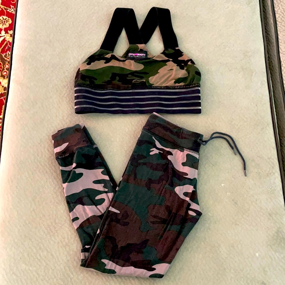 Camo Cute Booty Jogger Outfit